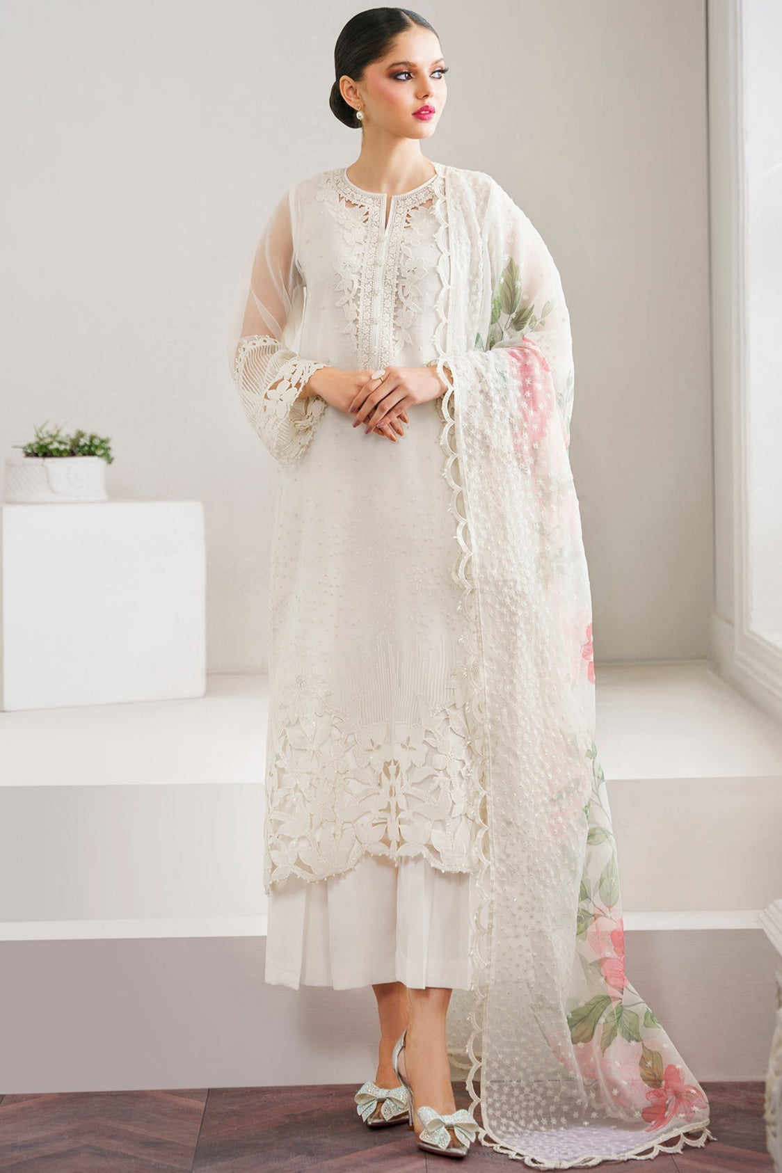 Embroidered Organza By Baroque - STITCHED